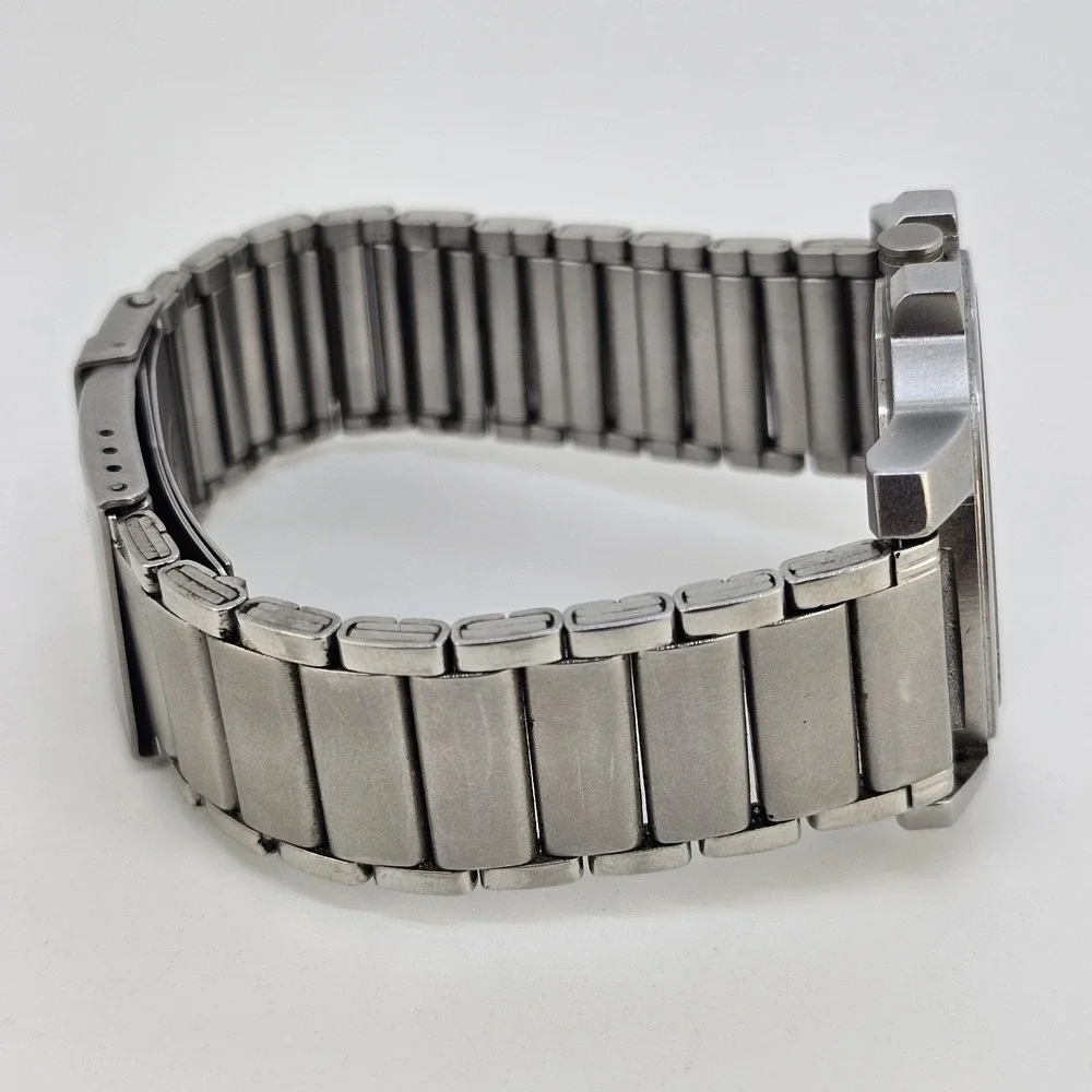 Fastrack Men's Watch 42MM Black Dial‎ Gray Bracelet Band 7.5